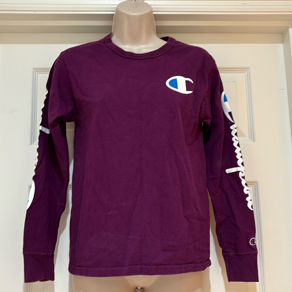 EUC Champion Long Sleeves Cotton Tee Size XS